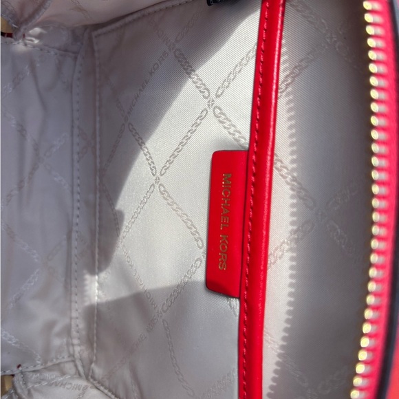 Michael Kors Red Quilted Leather Box Bag – Like New - Picture 3 of 11